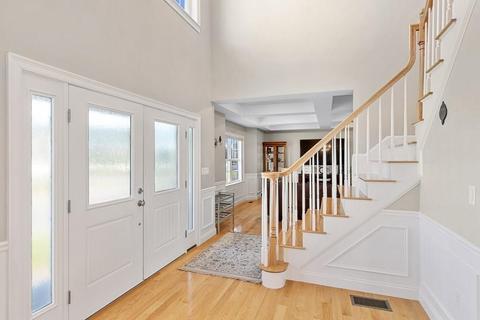 80 Regency Dr, Dracut, MA 01826 photo 3