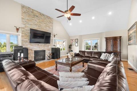 80 Regency Dr, Dracut, MA 01826 photo 19