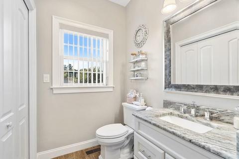 80 Regency Dr, Dracut, MA 01826 photo 21