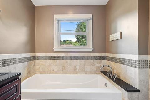 78 Whitcomb Dr, Lancaster, MA 01523 photo 21