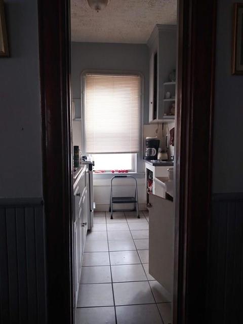 53 Peckham St, Fall River, MA 02724 photo 9