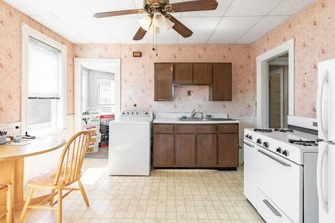 37 Glendale St, Everett, MA 02149 photo 21
