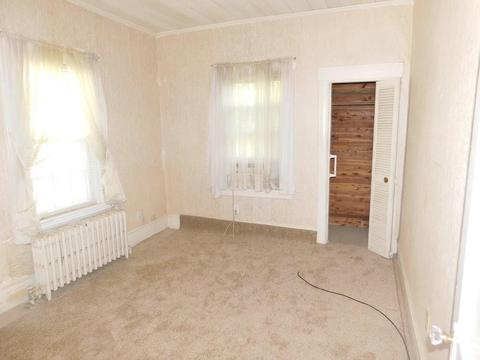 579 Valentine St, Fall River, MA 02720 photo 19