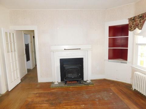 579 Valentine St, Fall River, MA 02720 photo 10
