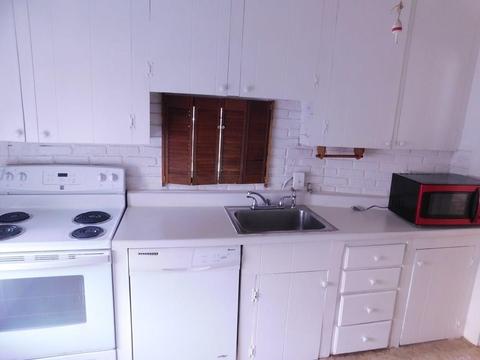 579 Valentine St, Fall River, MA 02720 photo 4