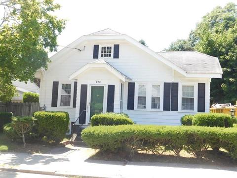 579 Valentine St, Fall River, MA 02720 photo 3