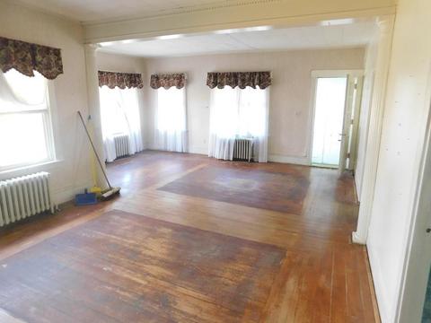 579 Valentine St, Fall River, MA 02720 photo 8