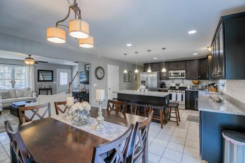 114 Briggs St, Springfield, MA 01151 photo 8