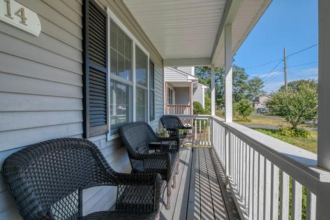 114 Briggs St, Springfield, MA 01151 photo 3