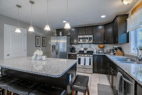 114 Briggs St, Springfield, MA 01151 photo 4
