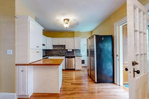 10 Kingston St, Reading, MA 01867 photo 16
