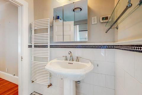 10 Kingston St, Reading, MA 01867 photo 23