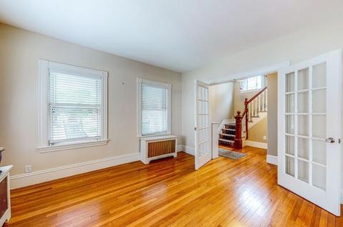 10 Kingston St, Reading, MA 01867 photo 4