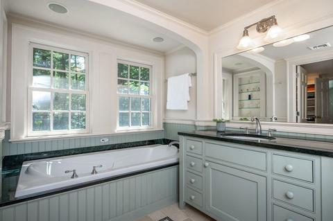 217 Edgewater Dr, Needham, MA 02492 photo 21