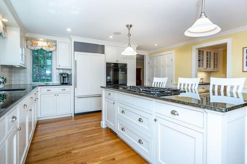 217 Edgewater Dr, Needham, MA 02492 photo 6