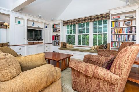 217 Edgewater Dr, Needham, MA 02492 photo 10