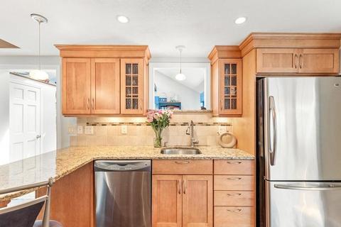 4 Yale Blvd, Beverly, MA 01915 photo 12