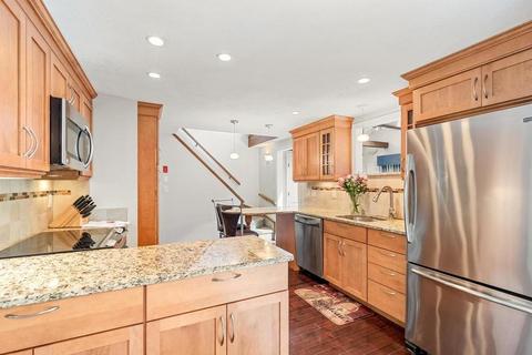 4 Yale Blvd, Beverly, MA 01915 photo 10