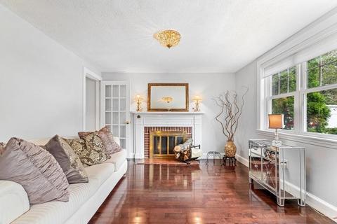 4 Yale Blvd, Beverly, MA 01915 photo 6