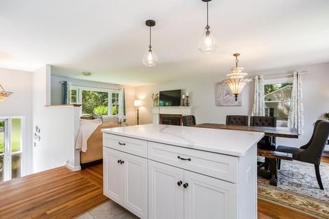 141 Cedar Rd, Longmeadow, MA 01106 photo 8