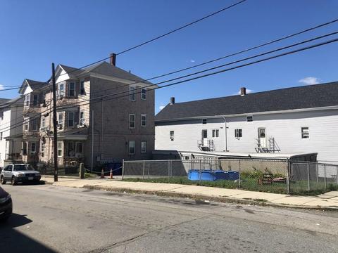 396 William, Fall River, MA 02721 photo 4
