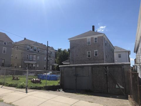 396 William, Fall River, MA 02721 photo 5