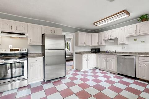 27 Chubb Rd, Framingham, MA 01701 photo 9