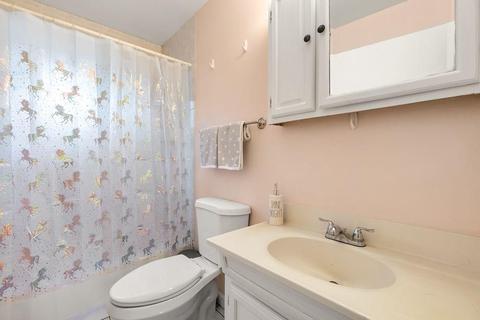 27 Chubb Rd, Framingham, MA 01701 photo 11
