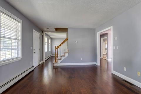 56 Santoro Rd, Worcester, MA 01606 photo 6