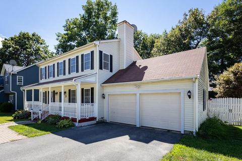 56 Santoro Rd, Worcester, MA 01606 photo 2