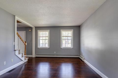 56 Santoro Rd, Worcester, MA 01606 photo 8