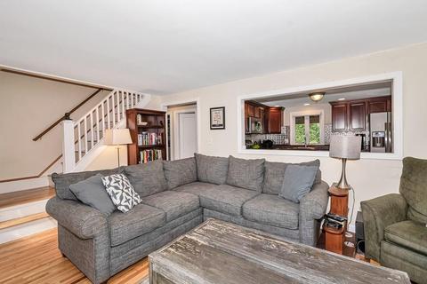 173 Harkness Ave, Springfield, MA 01118 photo 9