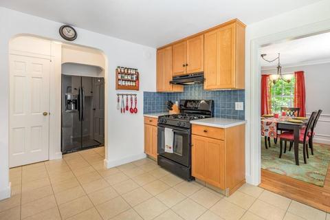 34 Eustis St, Arlington, MA 02476 photo 12