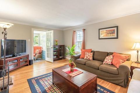 34 Eustis St, Arlington, MA 02476 photo 8