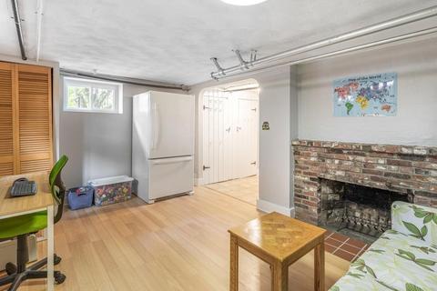 34 Eustis St, Arlington, MA 02476 photo 18