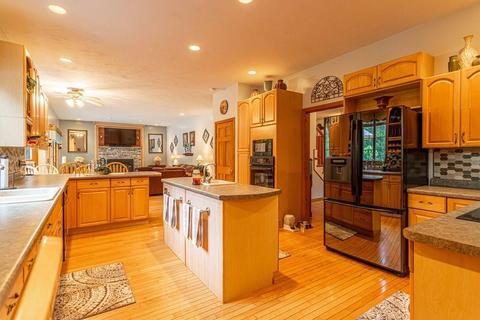 72 Dunn Rd, Ashburnham, MA 01430 photo 4