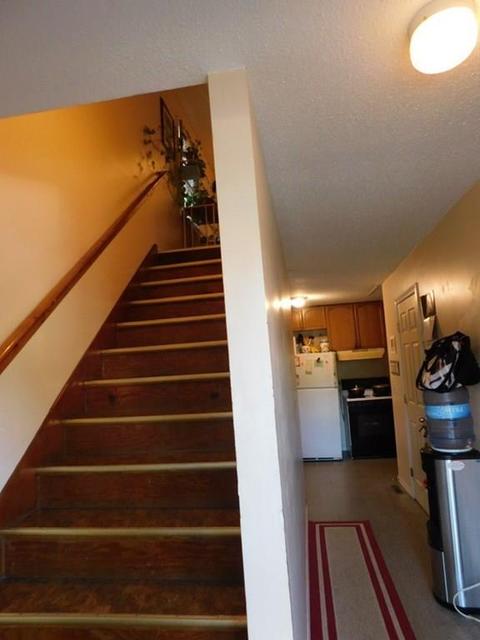 76 Manhattan St, Springfield, MA 01109 photo 7