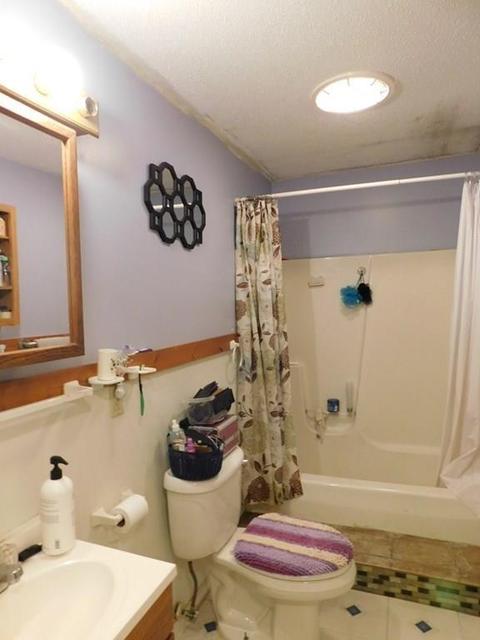 76 Manhattan St, Springfield, MA 01109 photo 13