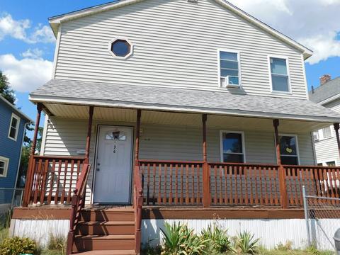 76 Manhattan St, Springfield, MA 01109 photo 1