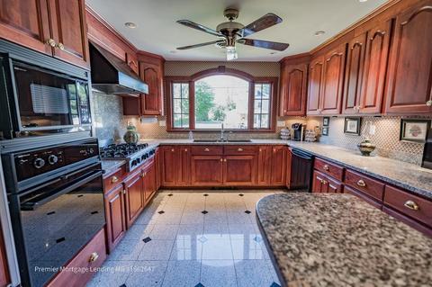 2 Rustic Ln, Plaistow, NH 03865 photo 10