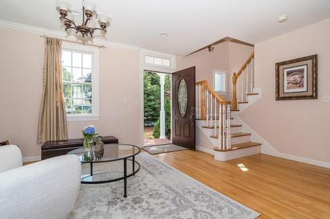 12 Pinevale Ave, Wellesley, MA 02482 photo 2