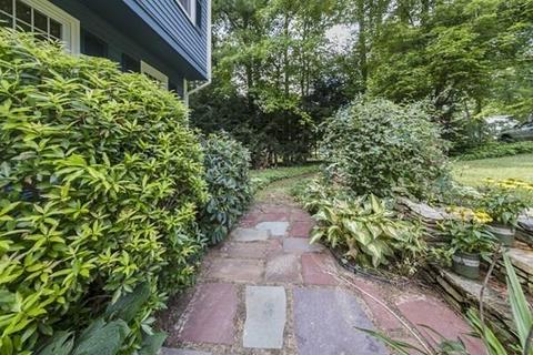 3 Hazeltine Rd, Upton, MA 01568 photo 3