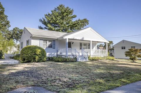 20 Marks Cove Rd, Wareham, MA 02571 photo 2