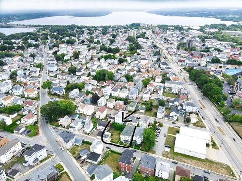 65 Barre St, Fall River, MA 02723 photo 11