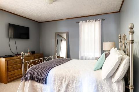 65 Barre St, Fall River, MA 02723 photo 22