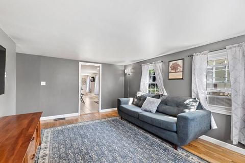 49 Darnell Rd, Worcester, MA 01606 photo 12
