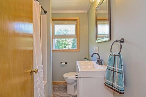 18 Gaskill St, Mendon, MA 01756 photo 23