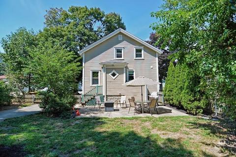 297 Kenyon St, Fall River, MA 02720 photo 3