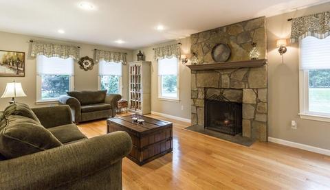 22 Arrowhead Ln, Raynham, MA 02767 photo 10