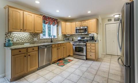 22 Arrowhead Ln, Raynham, MA 02767 photo 8